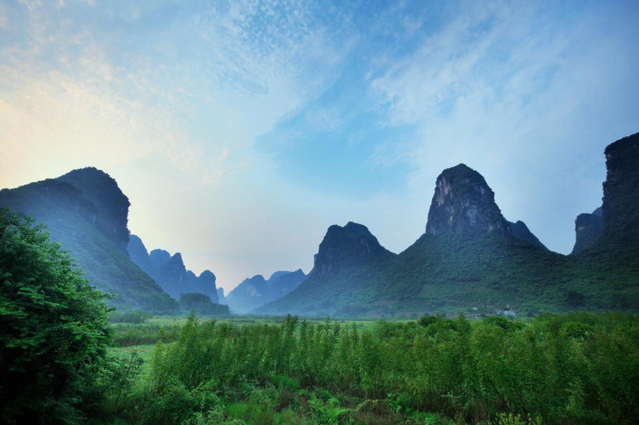 Blue Sky Hotel Yangshuo Exterior photo
