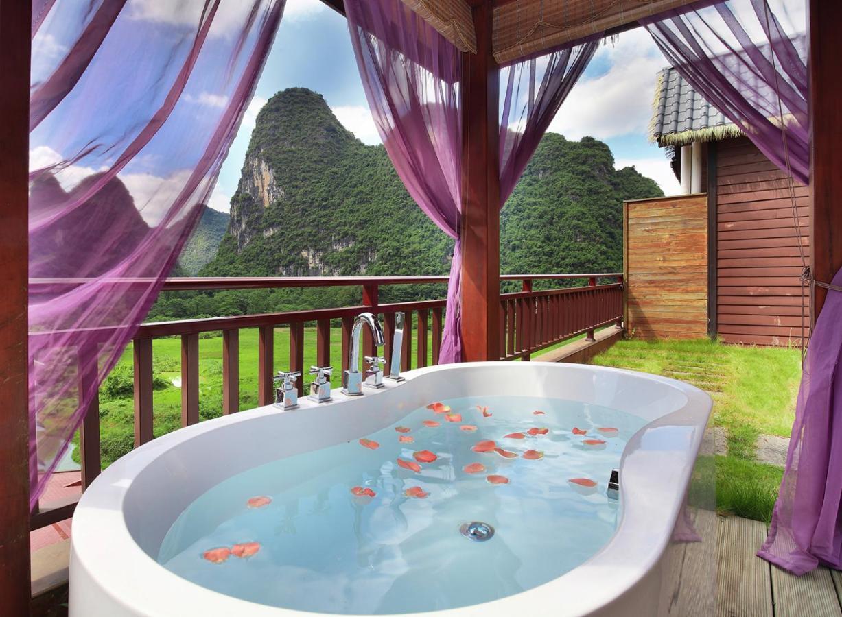 Blue Sky Hotel Yangshuo Exterior photo