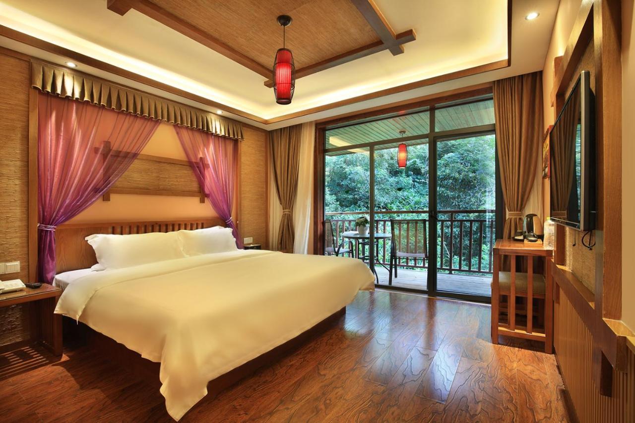 Blue Sky Hotel Yangshuo Exterior photo
