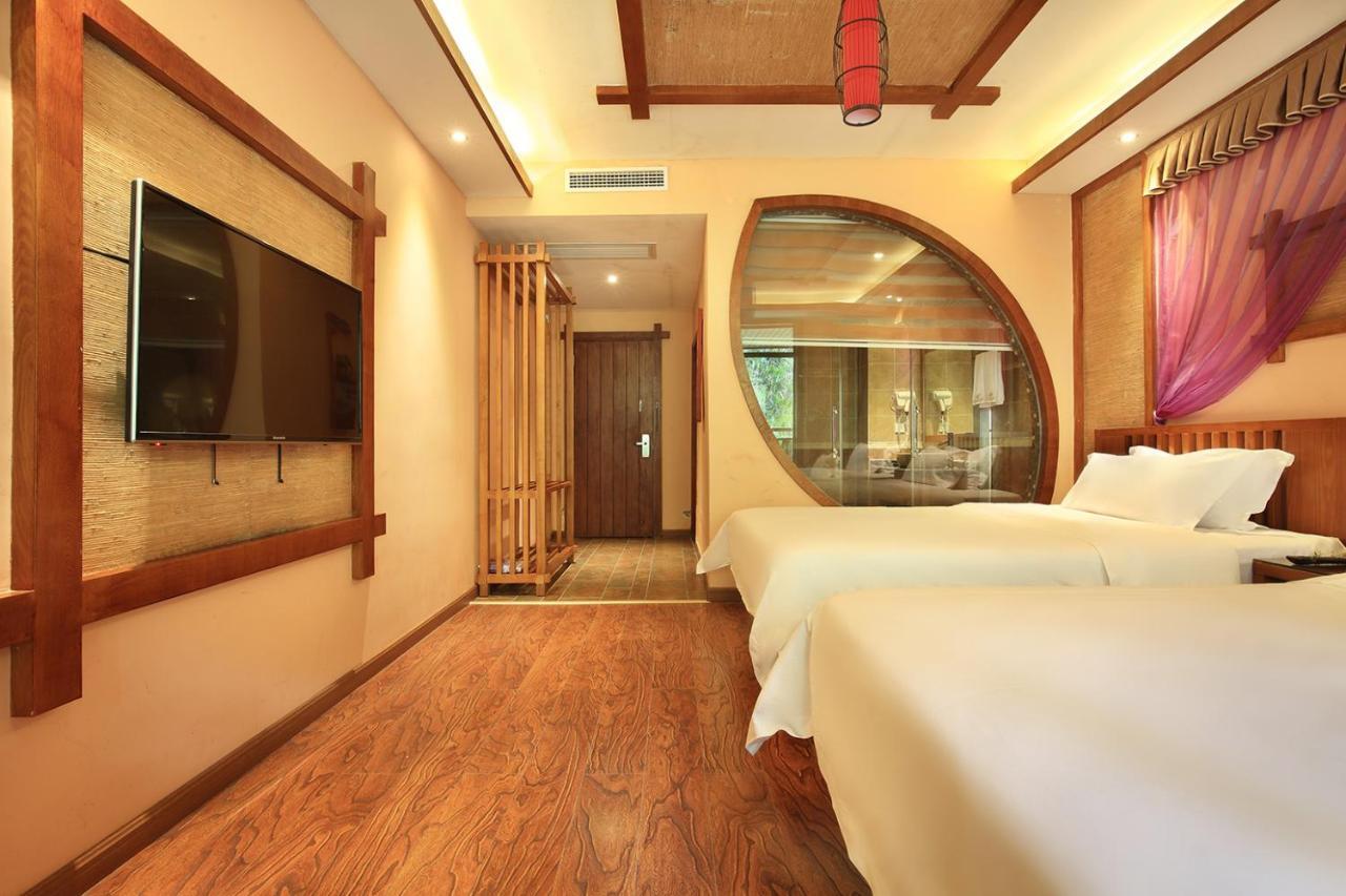 Blue Sky Hotel Yangshuo Exterior photo